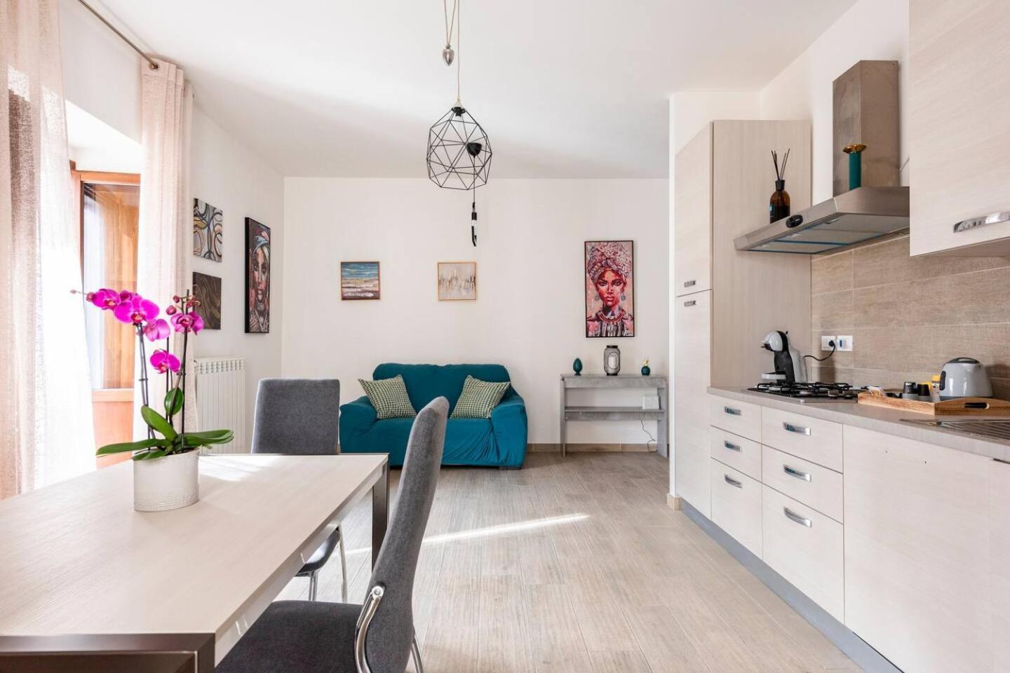 Dimora Del Sole - Civico 13 Hotel LʼAquila Екстериор снимка