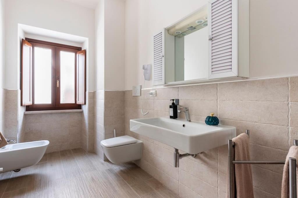 Dimora Del Sole - Civico 13 Hotel LʼAquila Екстериор снимка